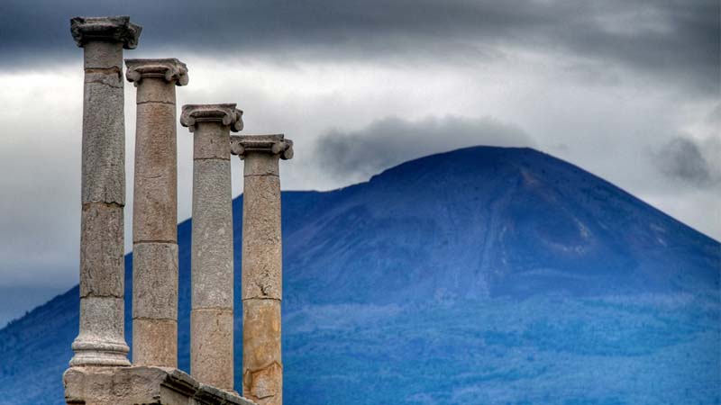 Positano,Sorrento and Pompeii Tour